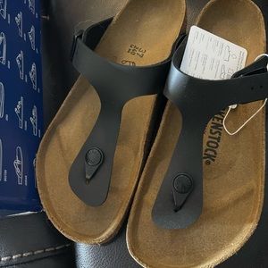 Birkenstock Gizeh sandal size 37 (w6) new black leather sandal